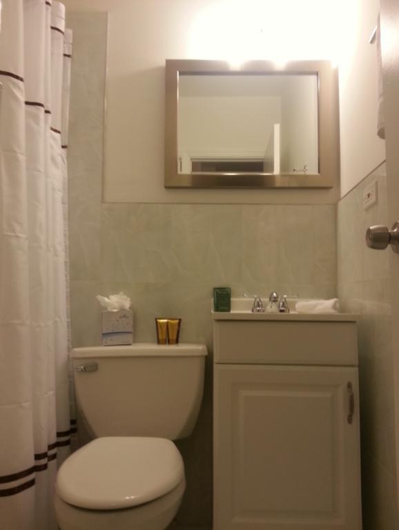 نيو يورك Metro Apartments الغرفة الصورة
