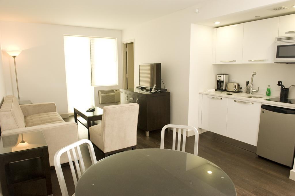 نيو يورك Metro Apartments الغرفة الصورة